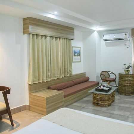 Hotel Lake Shilloi Dimāpur Extérieur photo