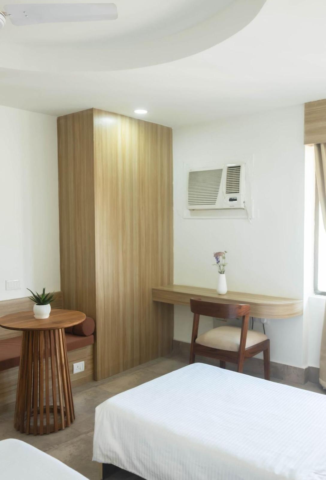 Hotel Lake Shilloi Dimāpur Extérieur photo