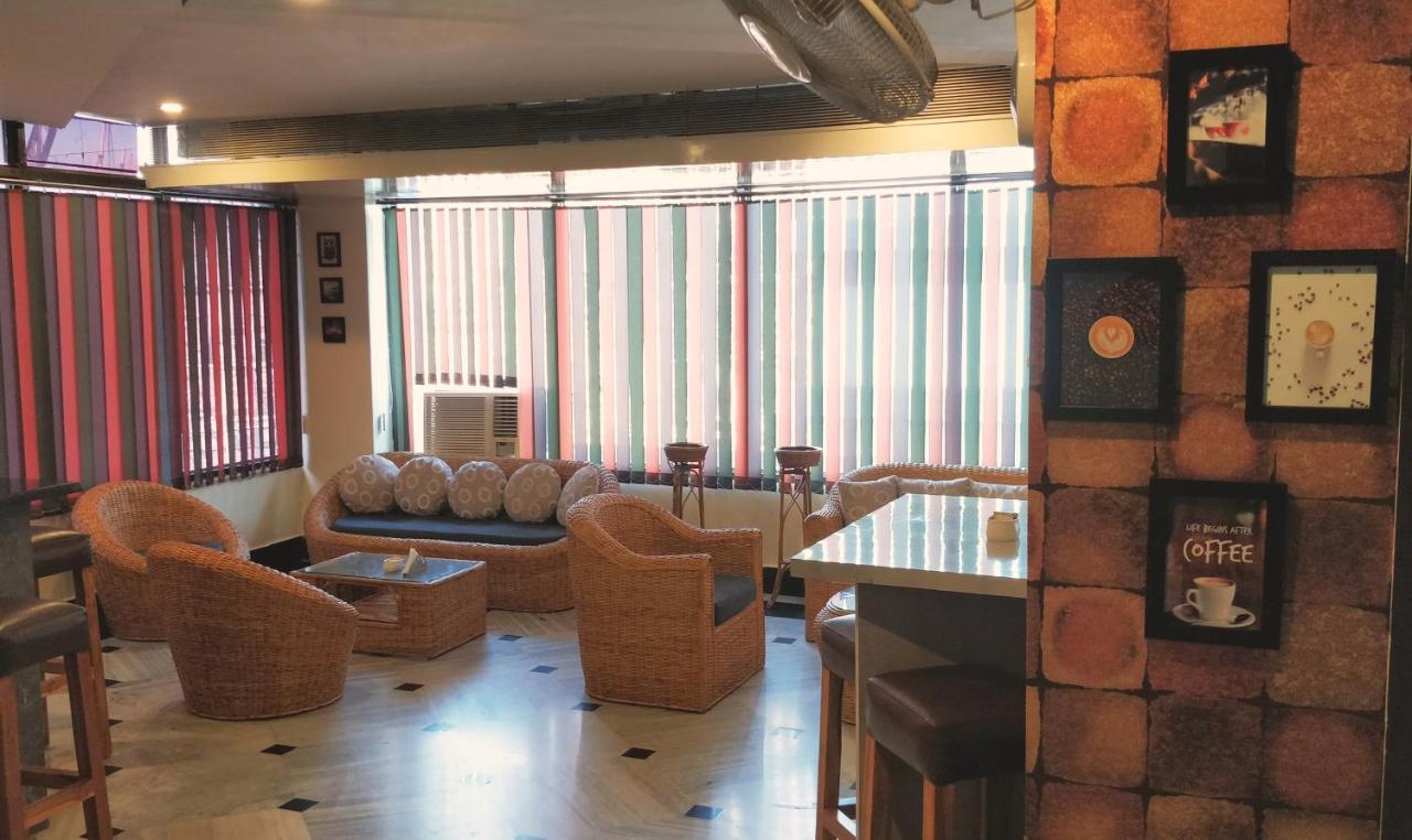 Hotel Lake Shilloi Dimāpur Extérieur photo